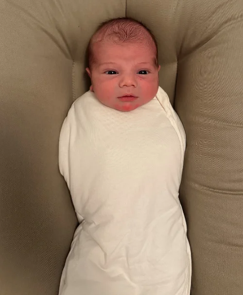 the comforter swaddle